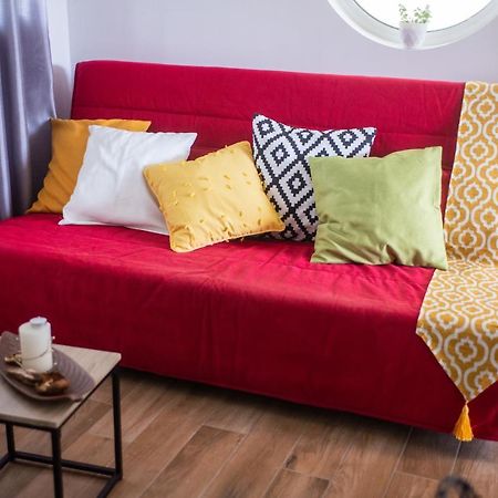 Lemon Garden Stylish Private Apartment กาลามาตา ภายนอก รูปภาพ