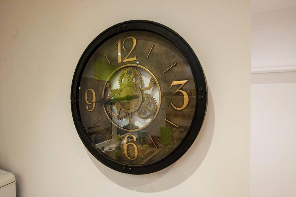 Lemon Garden Stylish Private Apartment กาลามาตา ภายนอก รูปภาพ