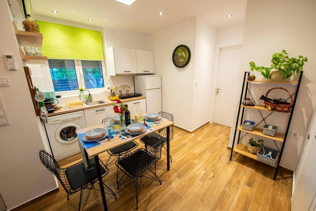 Lemon Garden Stylish Private Apartment กาลามาตา ภายนอก รูปภาพ