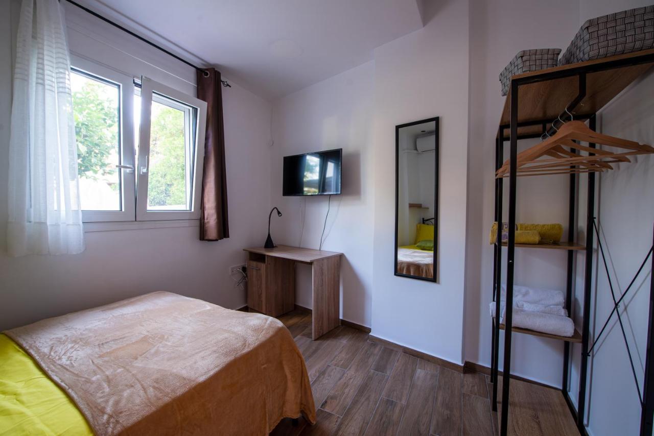Lemon Garden Stylish Private Apartment กาลามาตา ภายนอก รูปภาพ