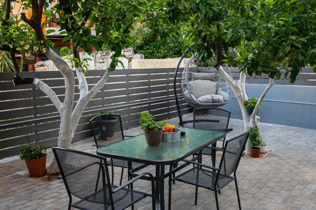 Lemon Garden Stylish Private Apartment กาลามาตา ภายนอก รูปภาพ