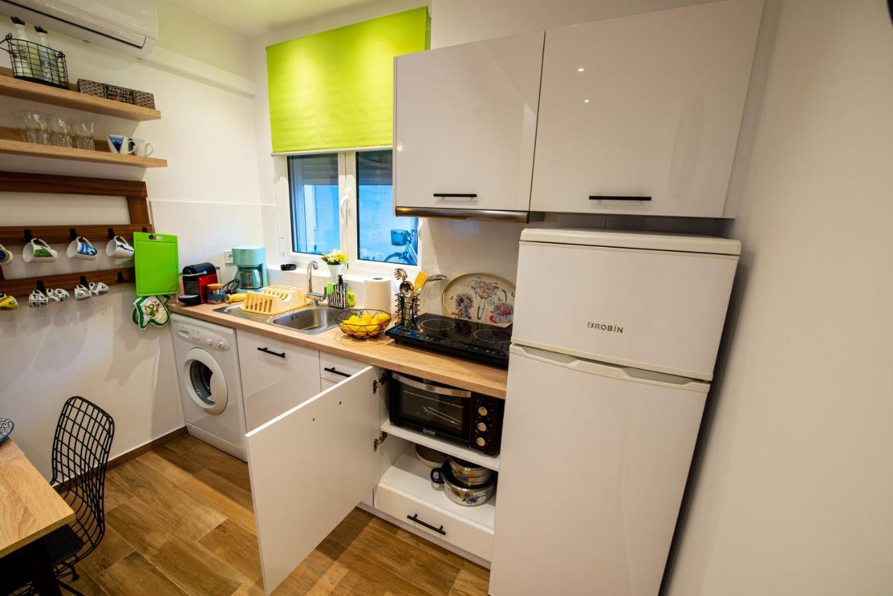 Lemon Garden Stylish Private Apartment กาลามาตา ภายนอก รูปภาพ